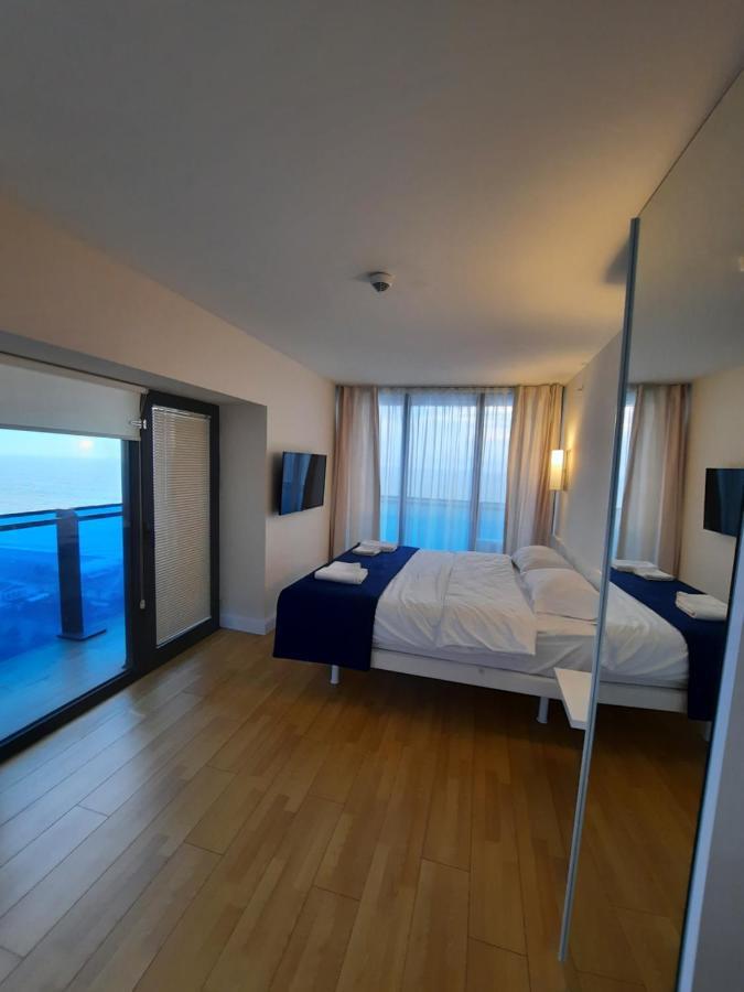 The Best Beach Aparthotel Orbi City Batumi Bagian luar foto