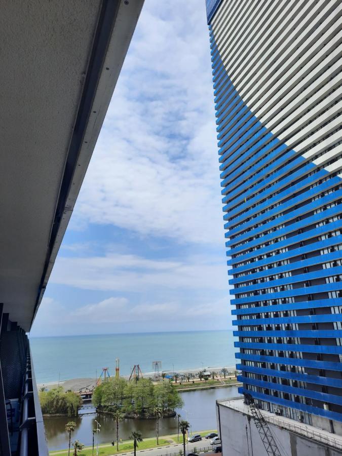 The Best Beach Aparthotel Orbi City Batumi Bagian luar foto
